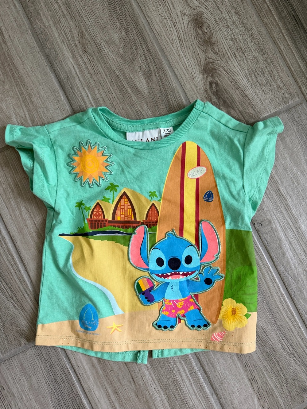 🌴 Disney’s Aulani Stitch Mint Girls Tee